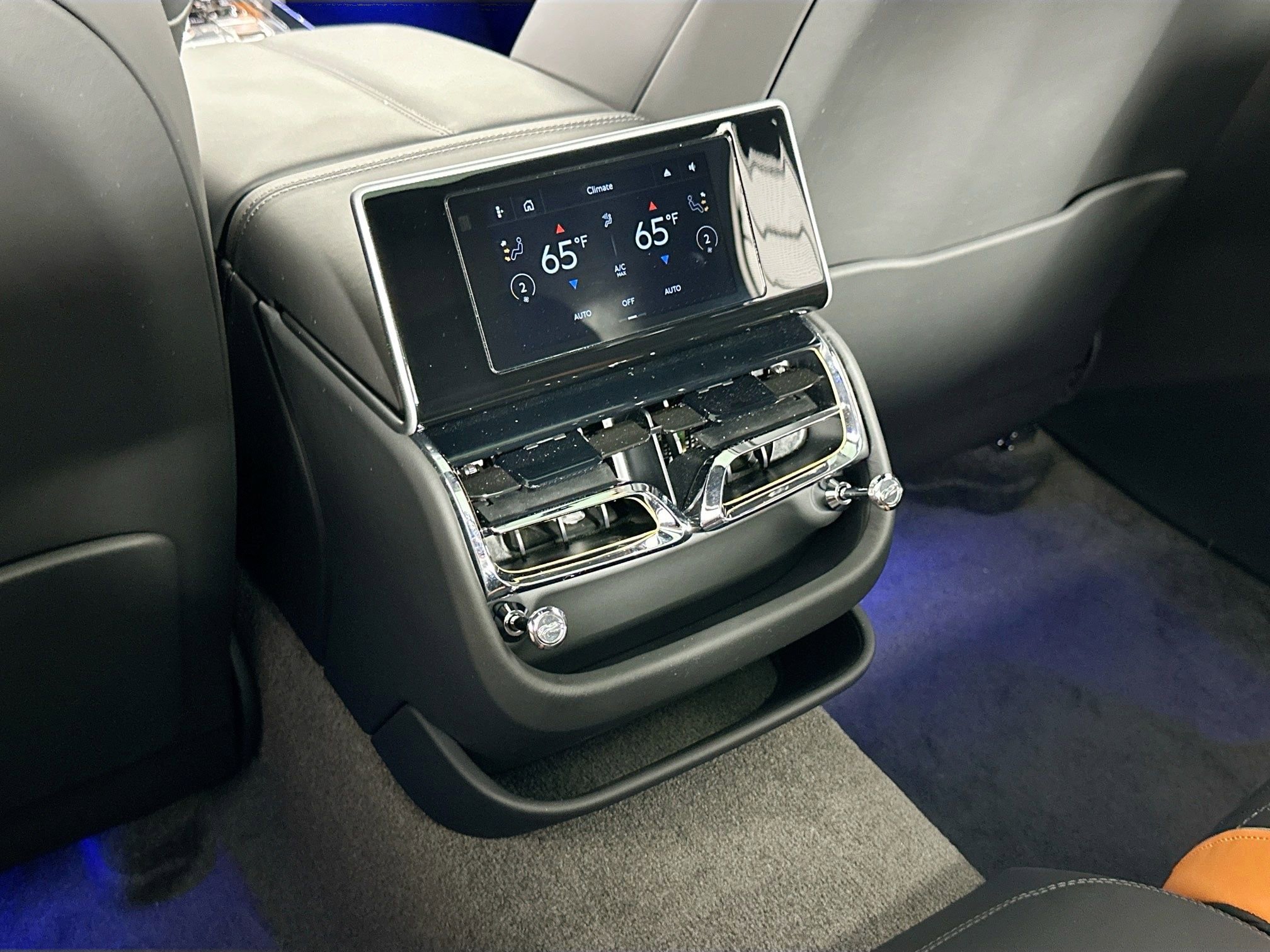 Certified 2024 Bentley Flying Spur W12 image 26