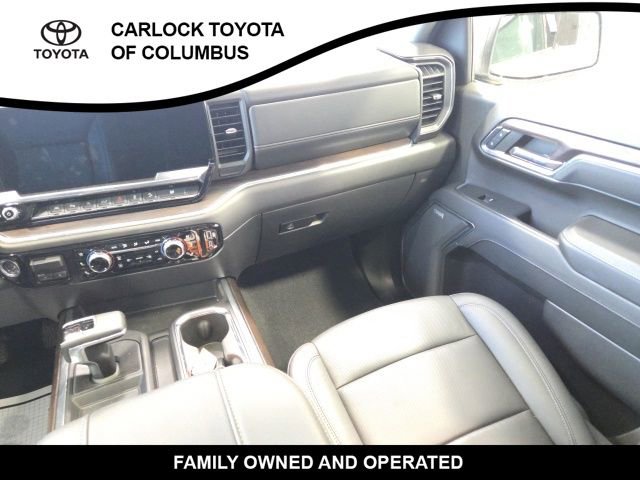 Used 2024 GMC Sierra 1500 SLT w/ SLT Premium Plus Package AWD/4WD image 18