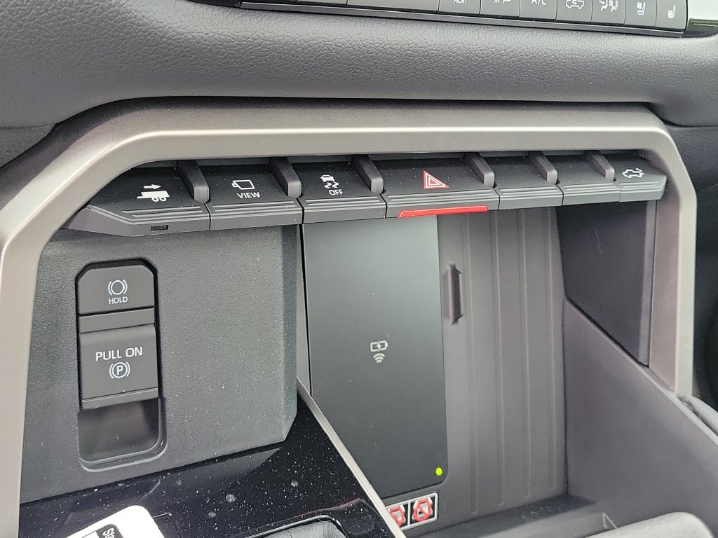 New 2026 Toyota Tundra Limited AWD/4WD image 17