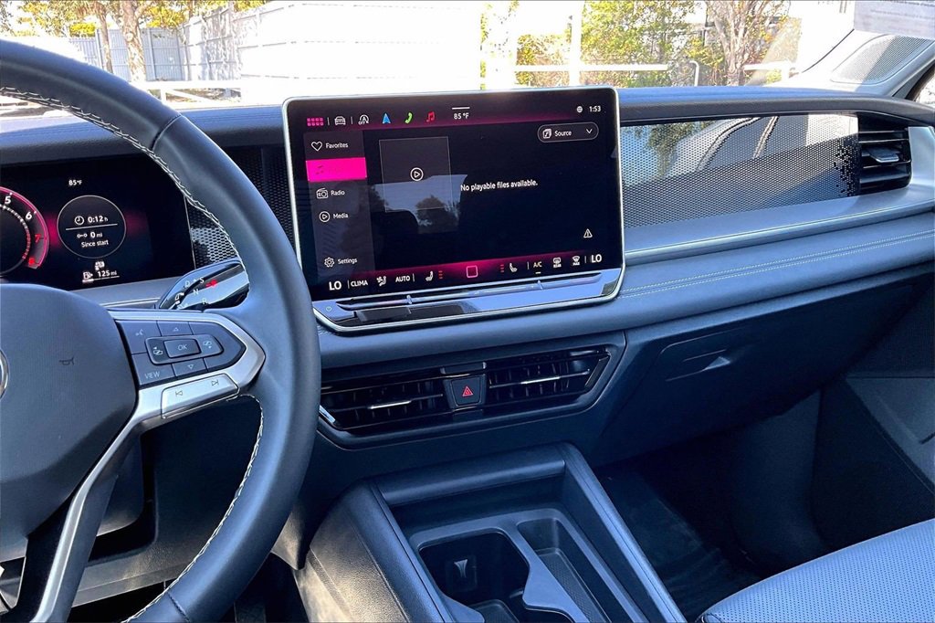 Certified 2025 Volkswagen Tiguan SE image 20