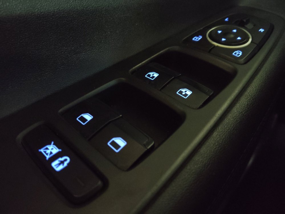 Used 2019 Hyundai Santa Fe SEL FWD image 27
