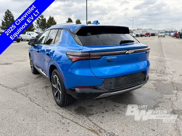 Used 2025 Chevrolet Equinox EV LT w/ Convenience Package image 5