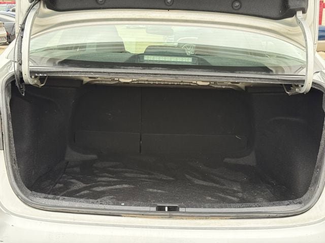 Used 2023 Toyota Corolla LE FWD image 28