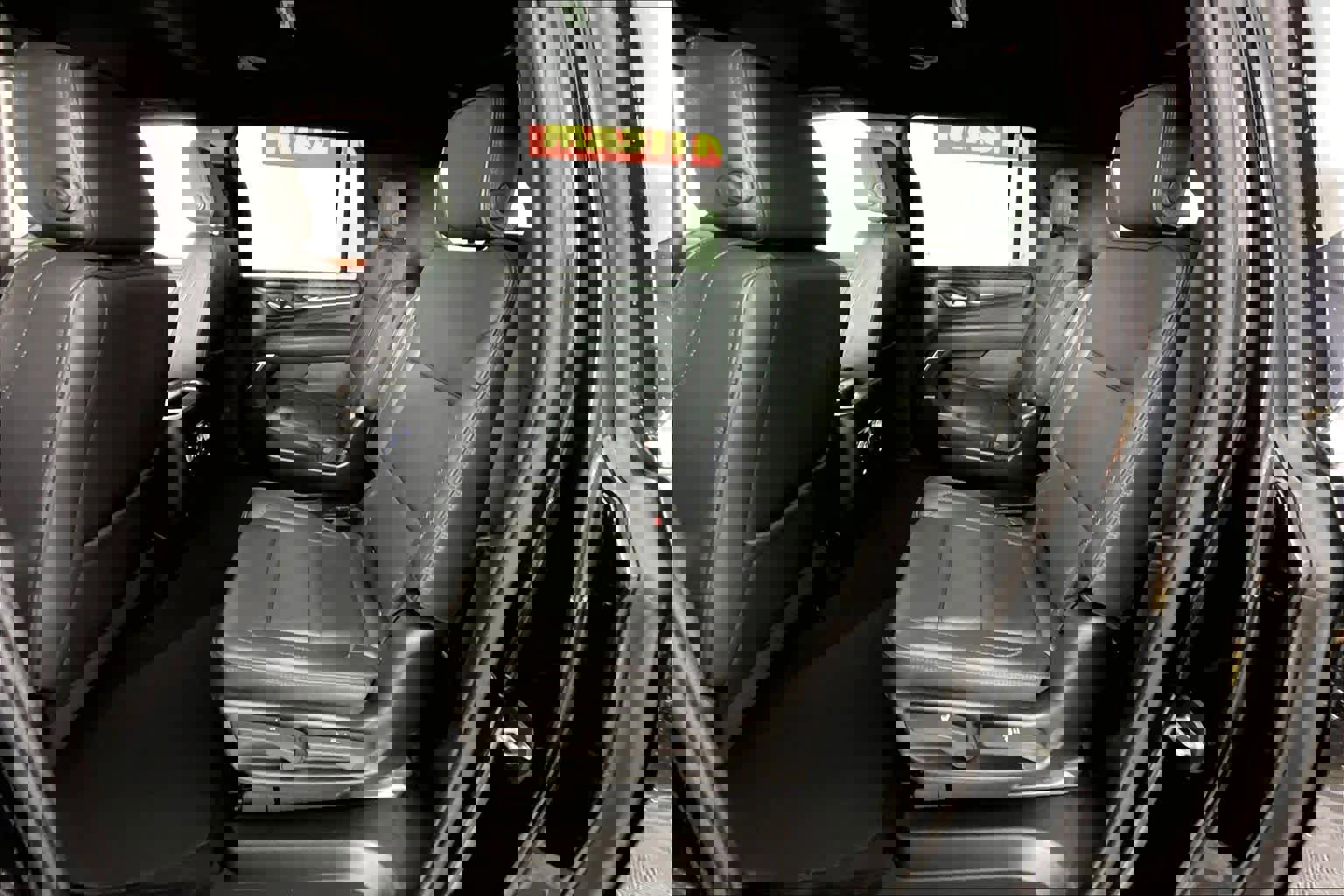 Used 2022 GMC Yukon XL Denali image 17