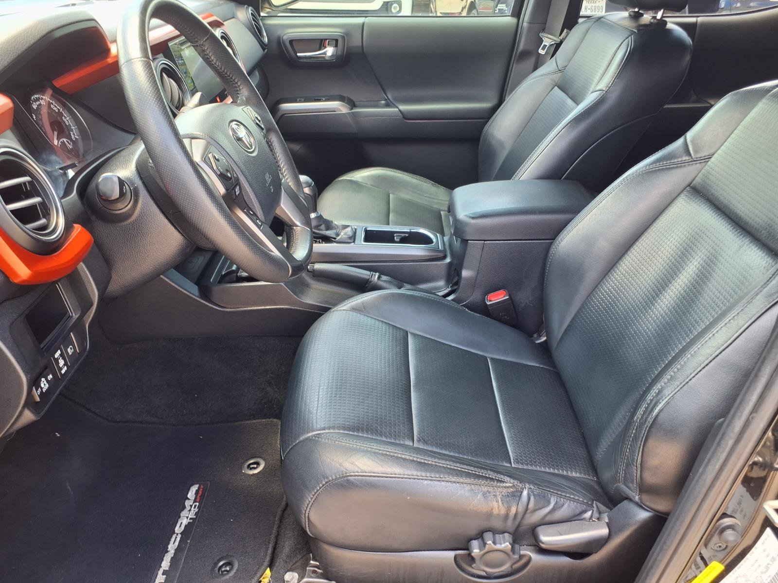 Used 2018 Toyota Tacoma TRD Sport w/ TRD Premium Sport Package RWD image 13