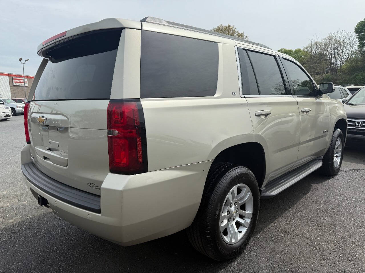 Used 2016 Chevrolet Tahoe LT AWD/4WD image 5