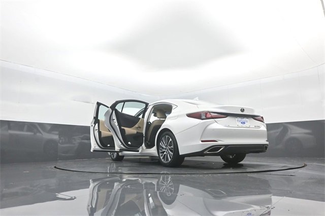 Used 2021 Lexus ES 350 w/ Premium Package image 44