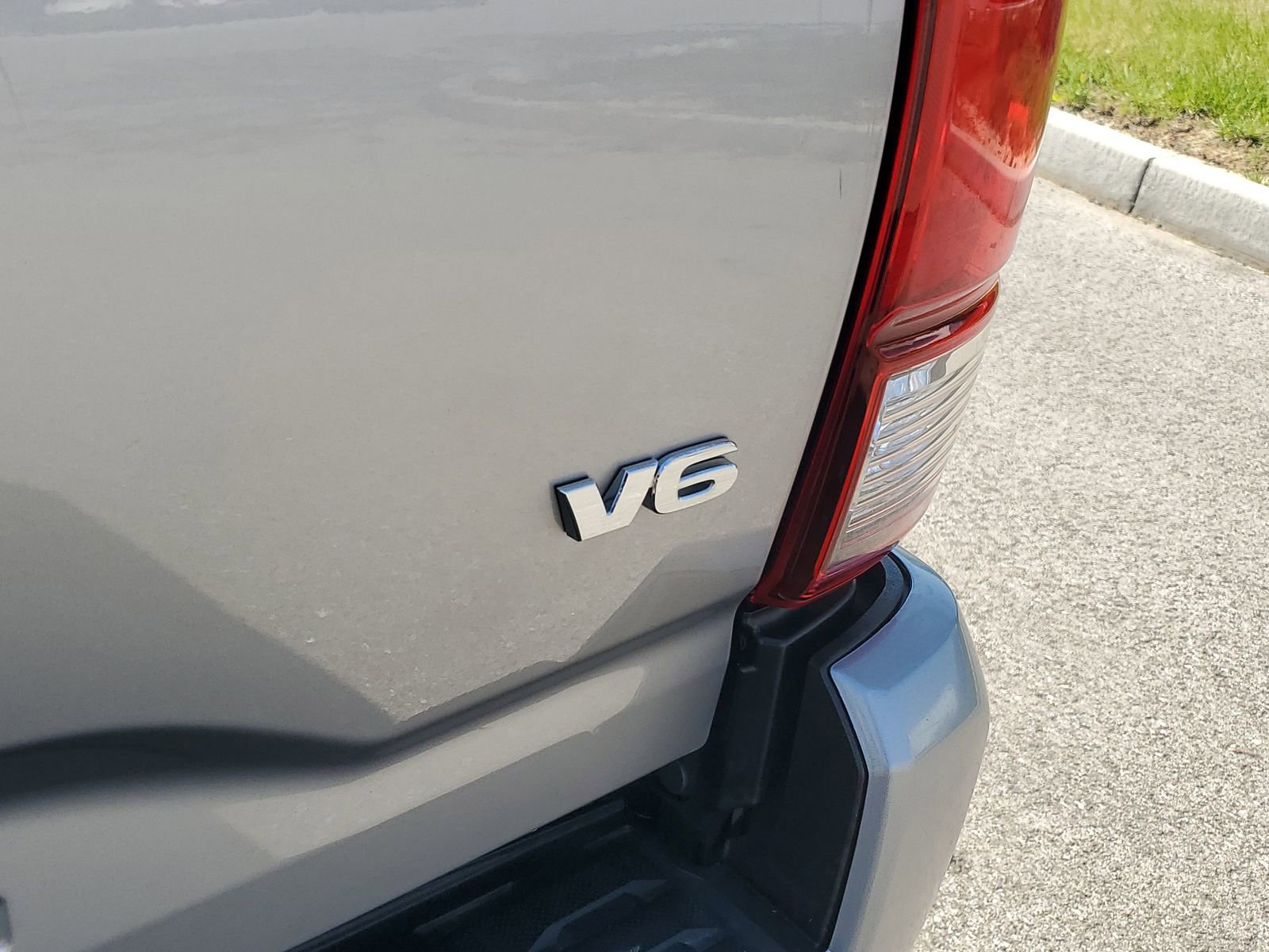 Certified 2019 Toyota Tacoma TRD Sport image 7