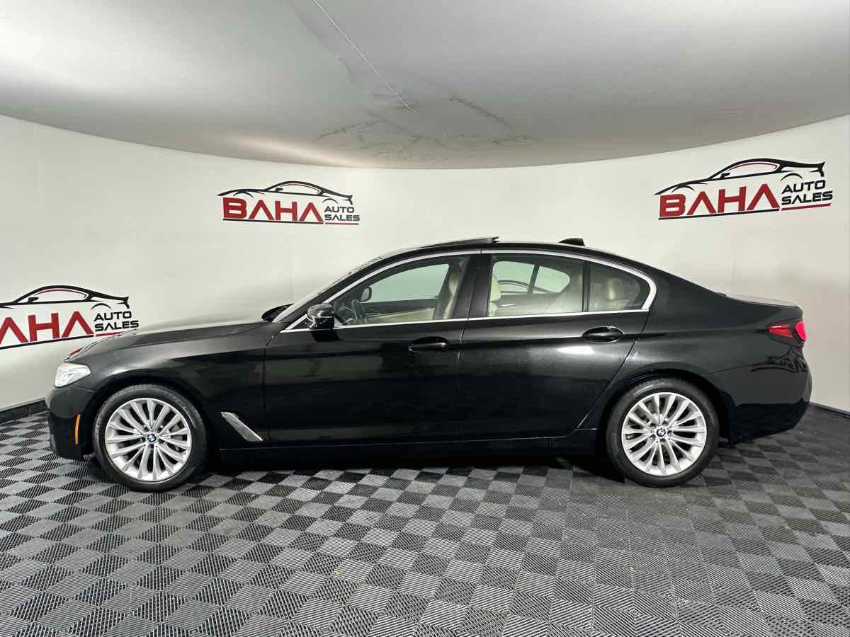 Used 2023 BMW 530i xDrive w/ Convenience Package AWD/4WD image 4