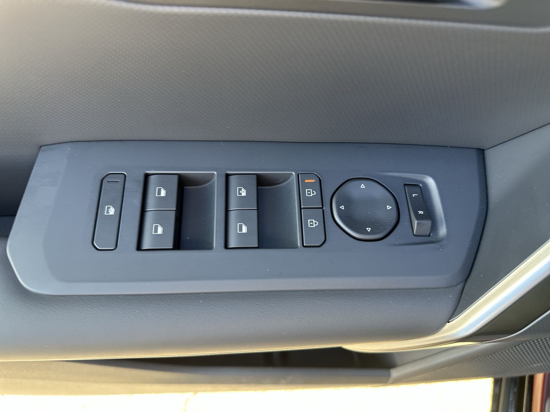 New 2027 Kia Seltos X-Line S w/ X-Line S Premium Package AWD/4WD image 17