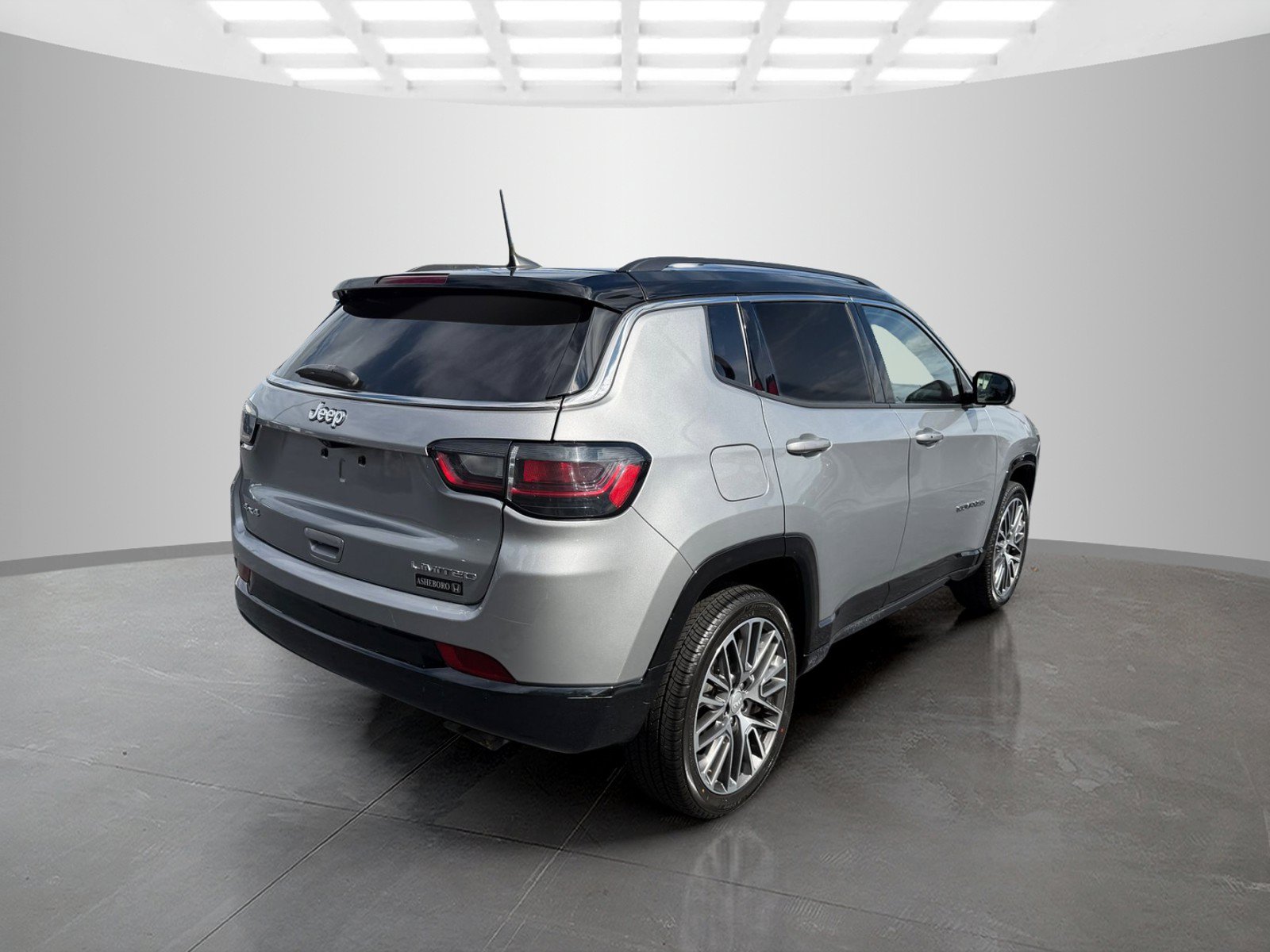 Used 2022 Jeep Compass Limited w/ Elite Group AWD/4WD image 7