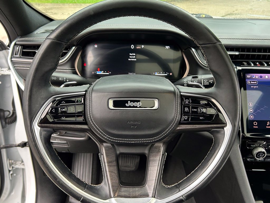 Used 2021 Jeep Grand Cherokee L Overland w/ Luxury Tech Group IV RWD image 22