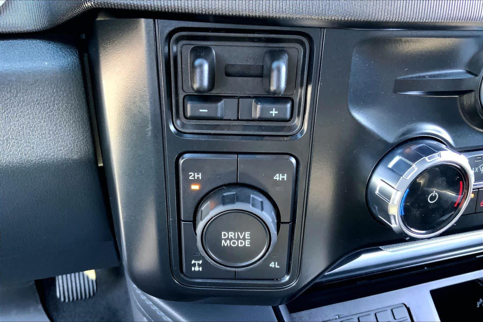Used 2026 Ford F250 Platinum AWD/4WD image 44