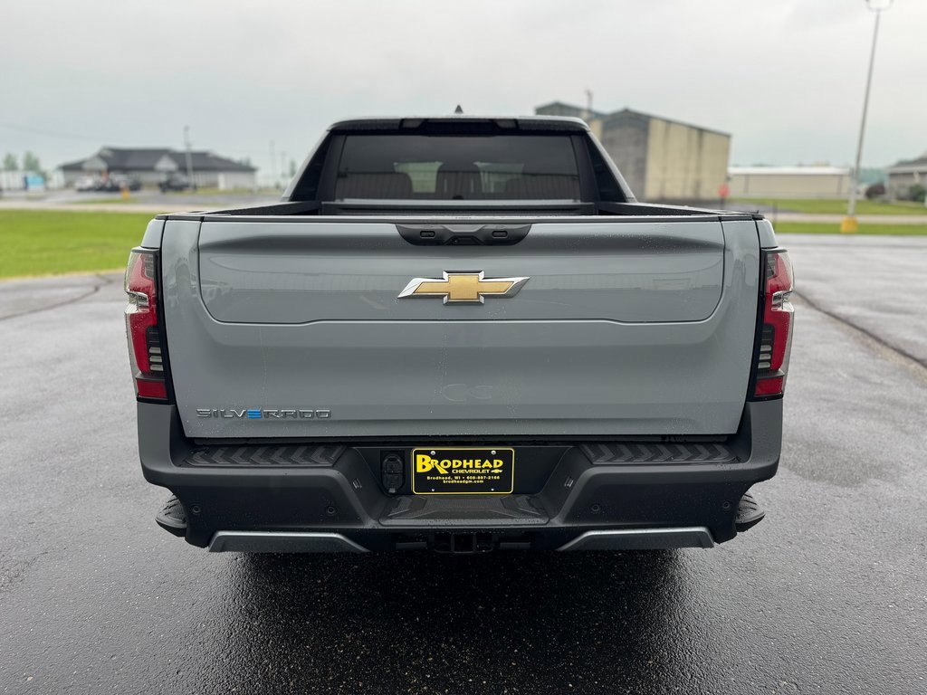 New 2025 Chevrolet Silverado EV LT image 4
