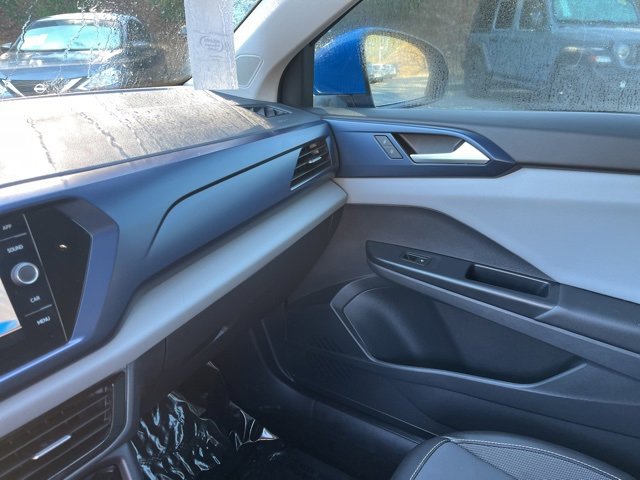 Used 2023 Volkswagen Taos SE image 29