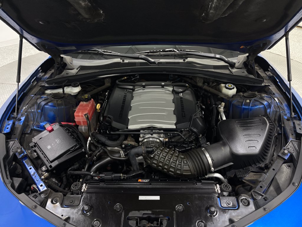 Used 2018 Chevrolet Camaro SS RWD image 27