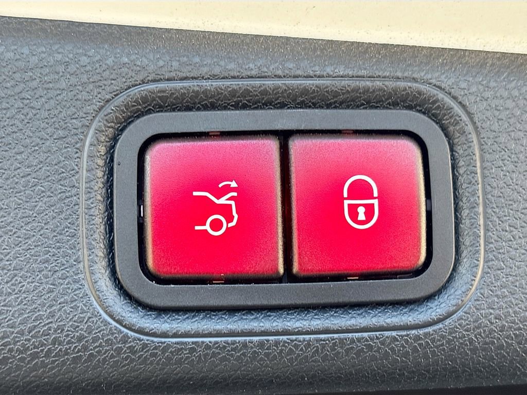 Used 2021 Mercedes-Benz E 53 AMG 4MATIC Sedan image 15