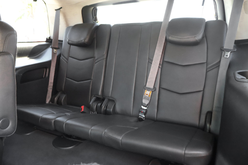 Used 2017 Cadillac Escalade Luxury AWD/4WD image 44