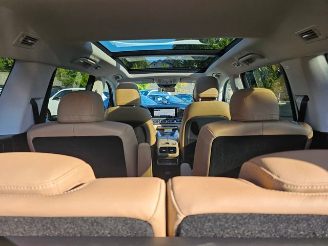 New 2026 Mercedes-Benz GLS 450 4MATIC image 11