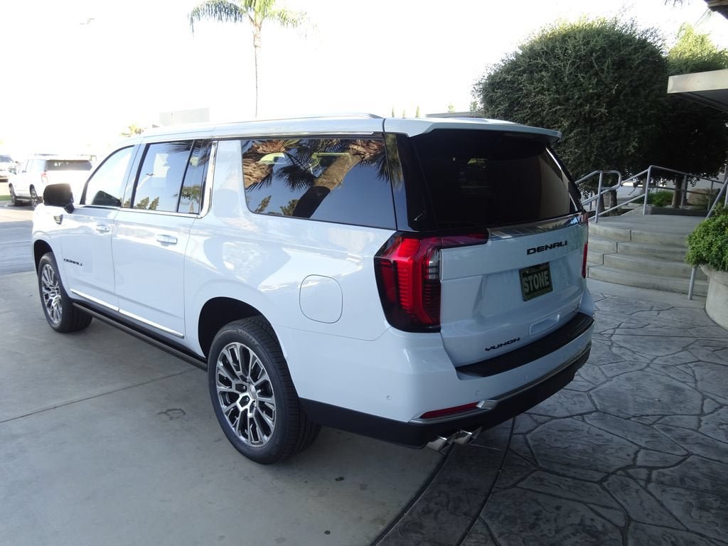 New 2026 GMC Yukon XL Denali w/ Denali Reserve Package AWD/4WD image 5