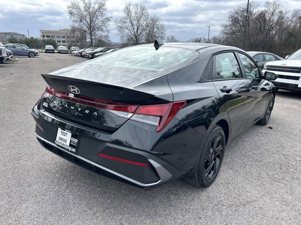 New 2026 Hyundai Elantra Sport FWD image 7