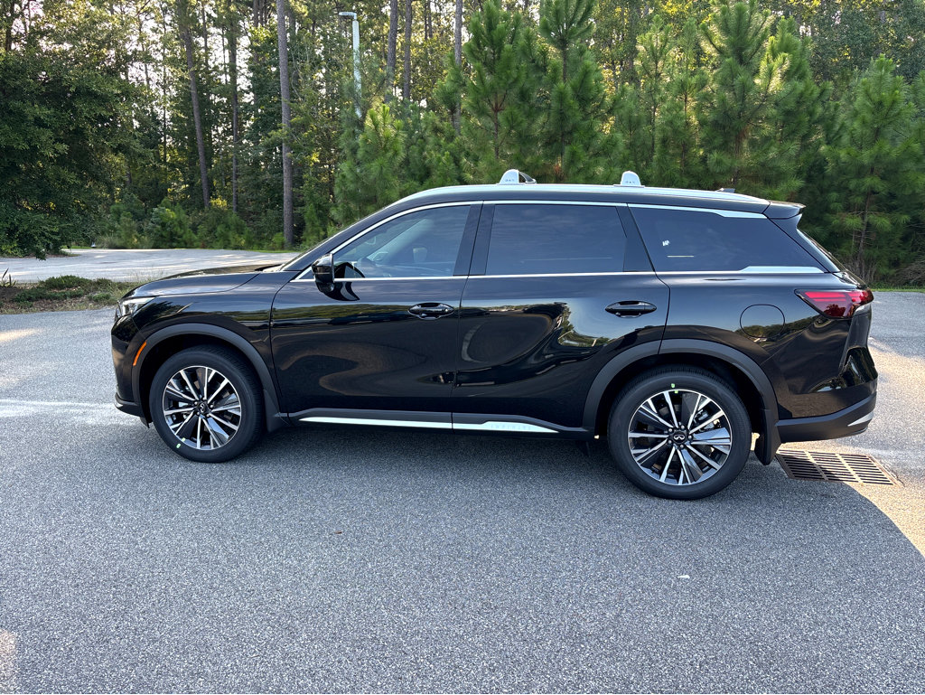Certified 2025 INFINITI QX60 Luxe w/ Black Edition image 29