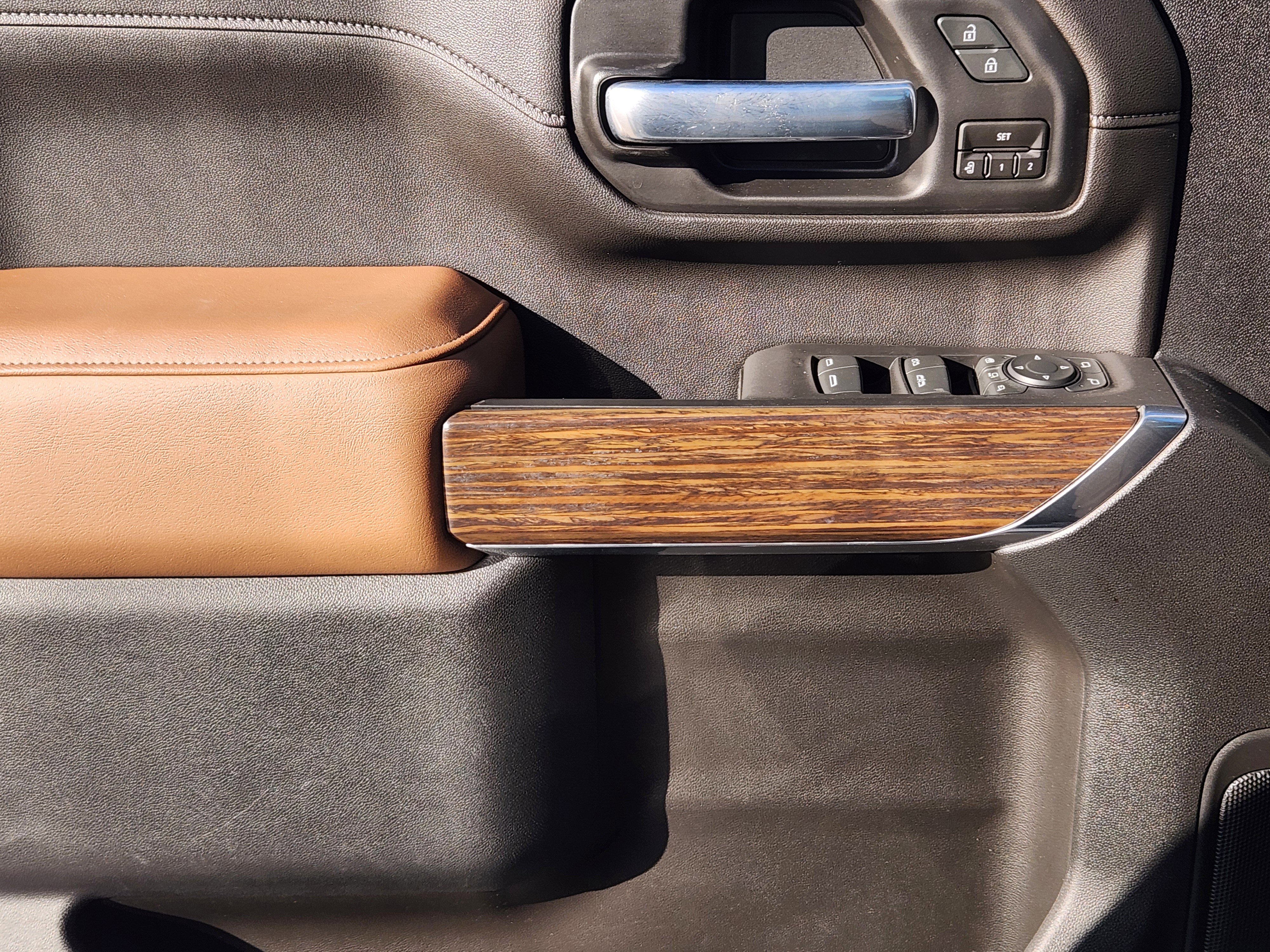 Certified 2020 Chevrolet Silverado 2500 High Country w/ Technology Package image 25