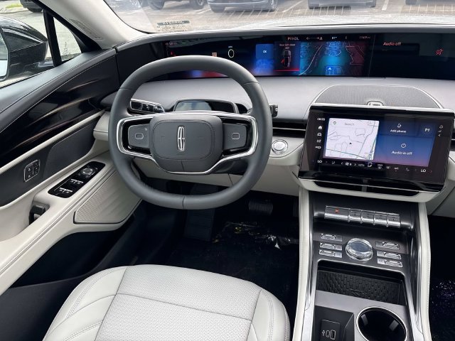 New 2026 Lincoln Nautilus Premier AWD/4WD image 12