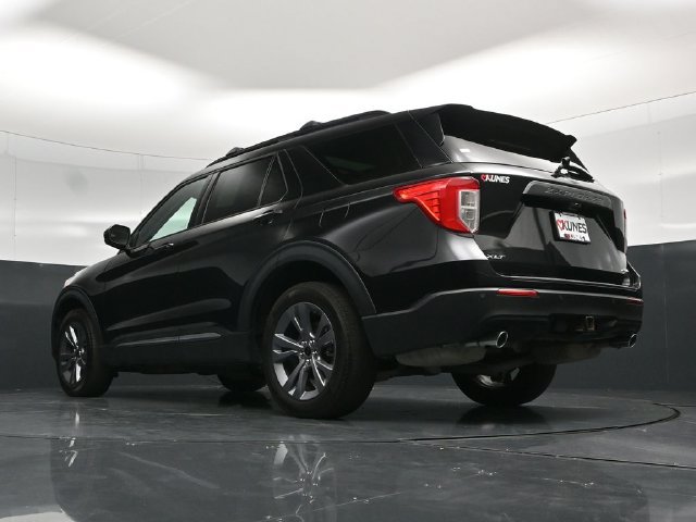 Used 2023 Ford Explorer XLT w/ XLT Sport Appearance Package AWD/4WD image 62