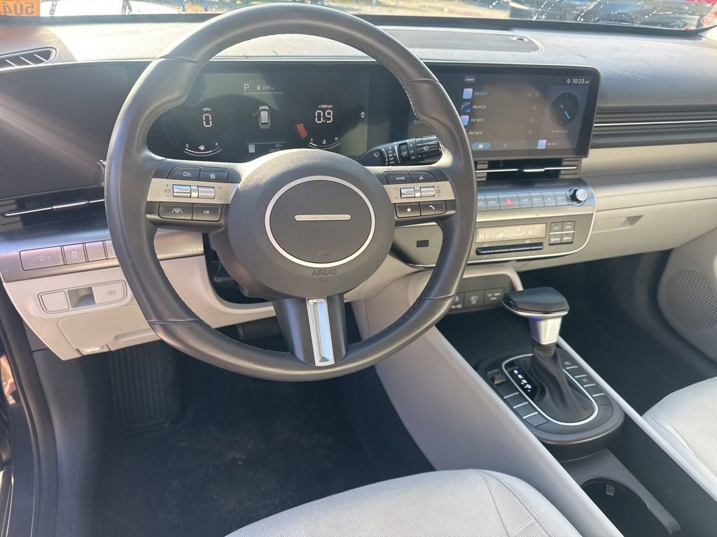 Used 2025 Hyundai Kona SEL image 15