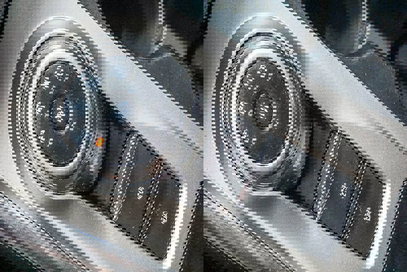 Used 2020 Ford Explorer Limited image 22