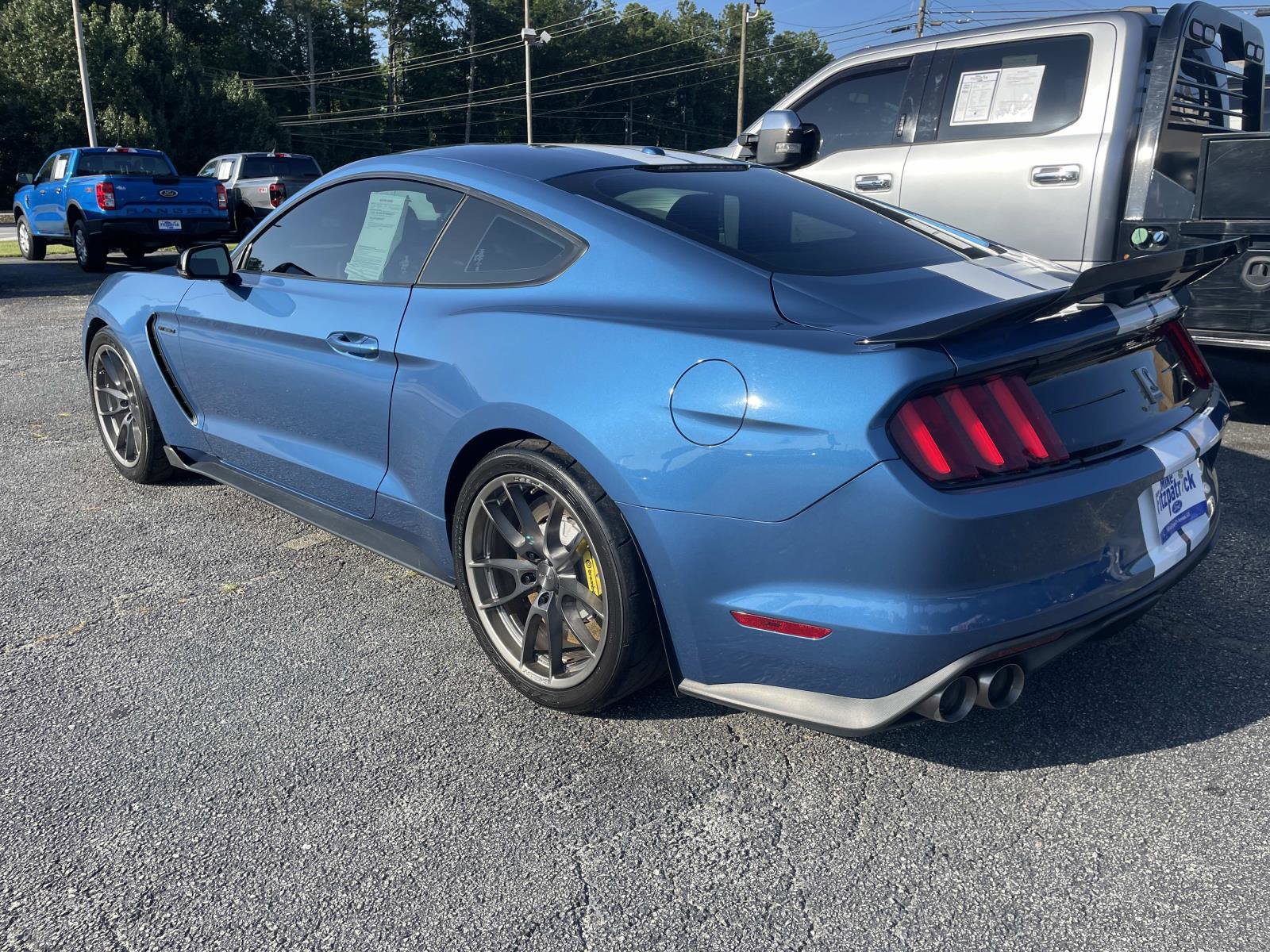 Used 2019 Ford Mustang Shelby GT350 w/ Technology Package image 4