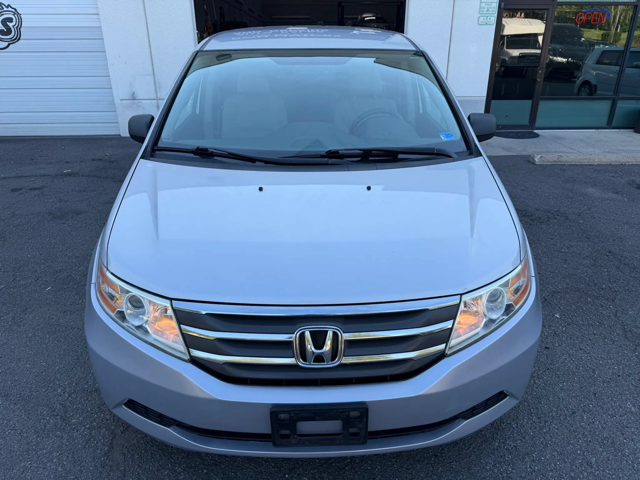 Used 2012 Honda Odyssey LX image 7