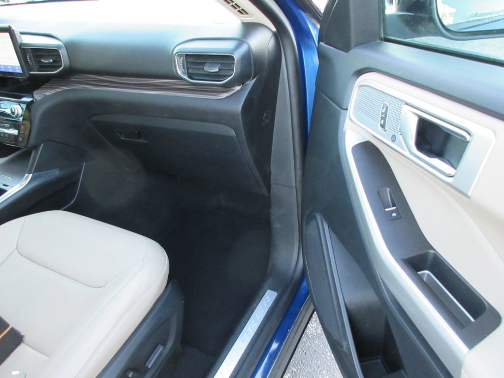 Used 2022 Ford Explorer Limited w/ Equipment Group 301A AWD/4WD image 20