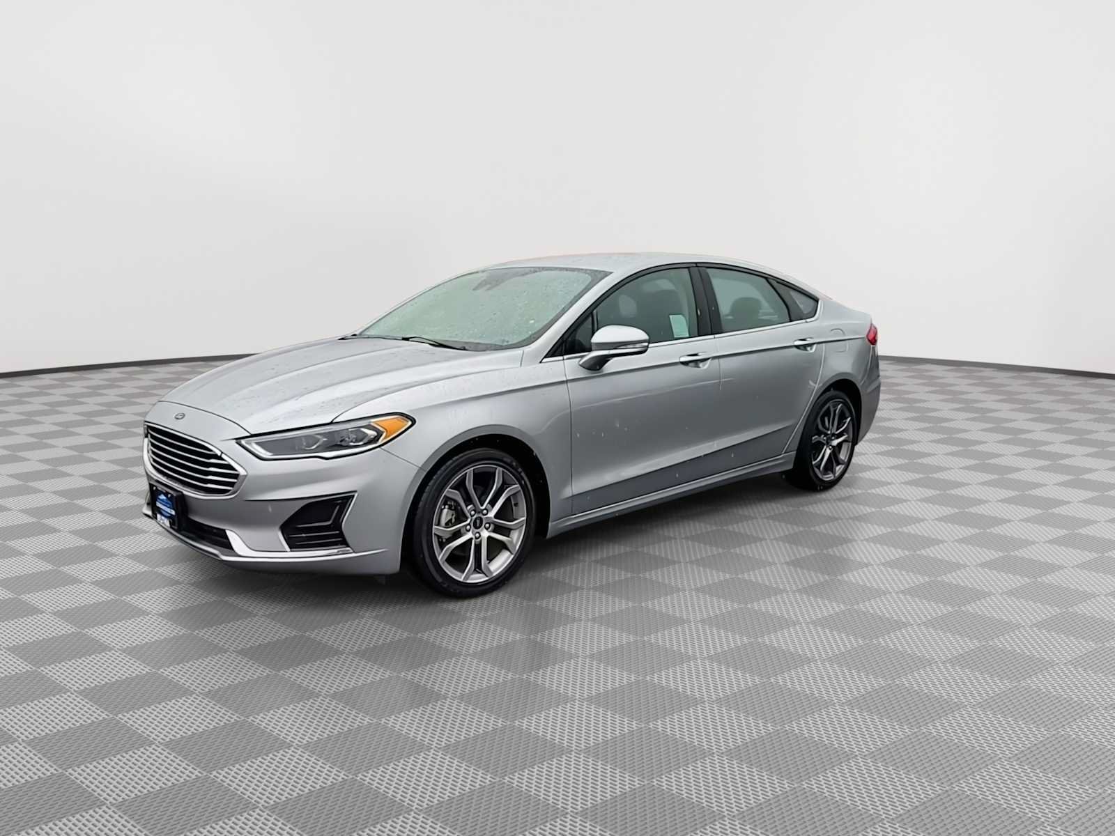 Used 2020 Ford Fusion SEL FWD image 4