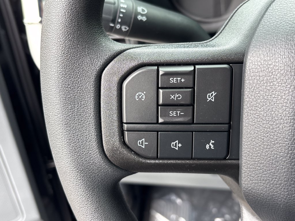 New 2026 Ford F250 4x4 Crew Cab Super Duty image 17