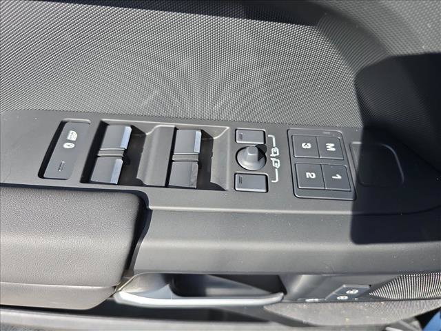New 2026 Land Rover Defender 110 S AWD/4WD image 27