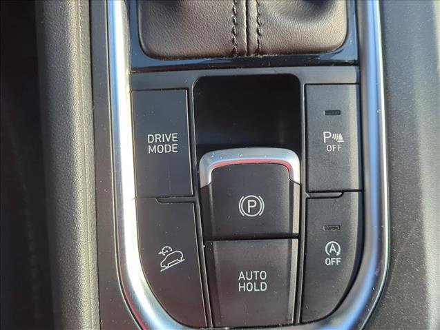 Used 2020 Hyundai Santa Fe SEL image 13