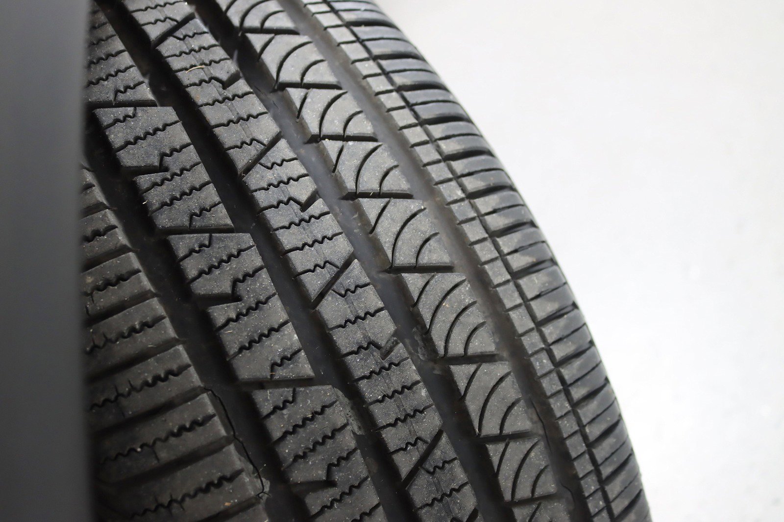 Used 2020 Alfa Romeo Stelvio Sport w/ Cold Weather Package image 35