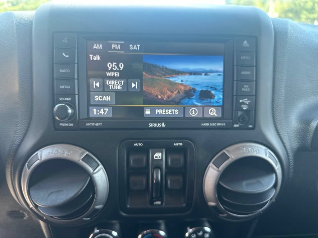 Used 2017 Jeep Wrangler Unlimited Sport w/ Quick Order Package 24S AWD/4WD image 24