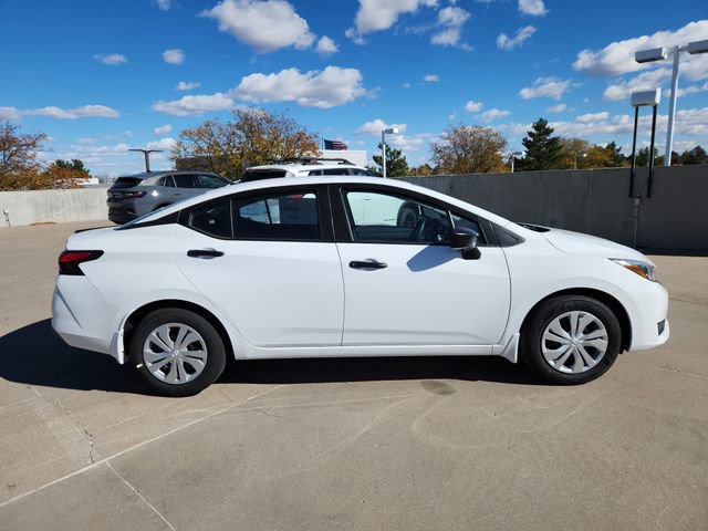 New 2025 Nissan Versa S w/ Trunk Package FWD image 2