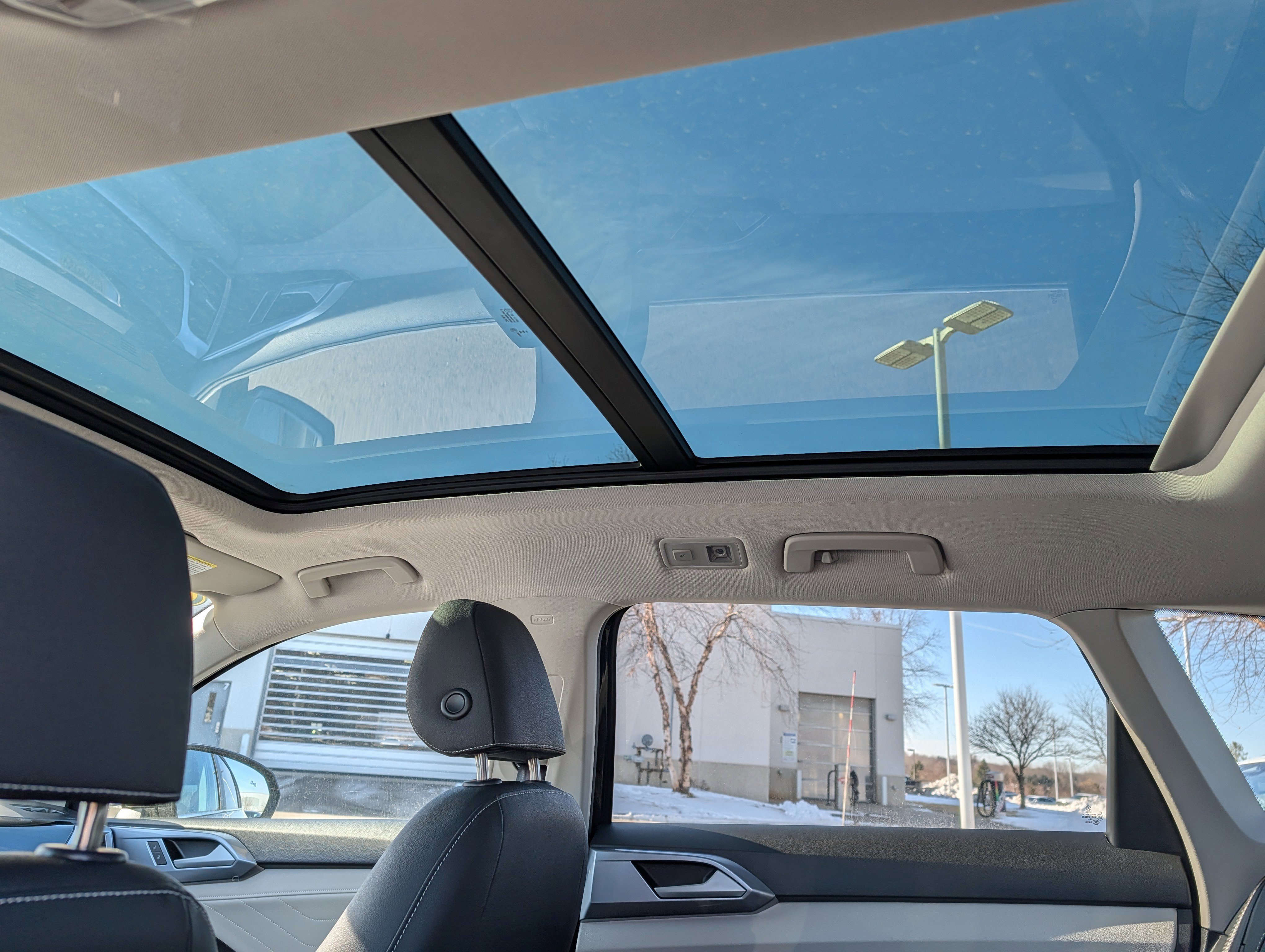 New 2026 Volkswagen Taos SEL AWD/4WD image 9
