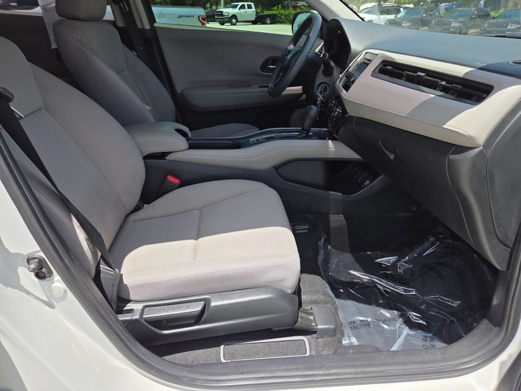 Used 2017 Honda HR-V LX image 15