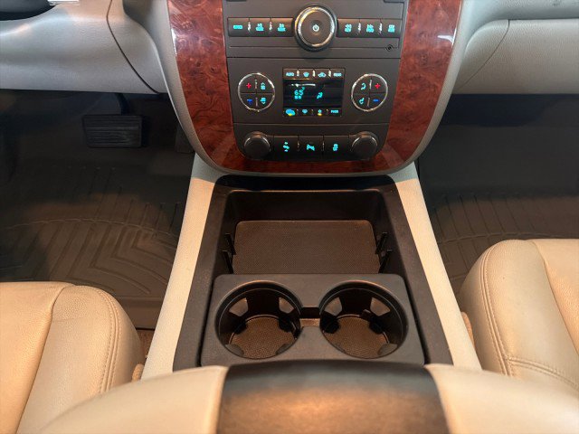 Used 2013 Chevrolet Suburban LT w/ Luxury Package image 21