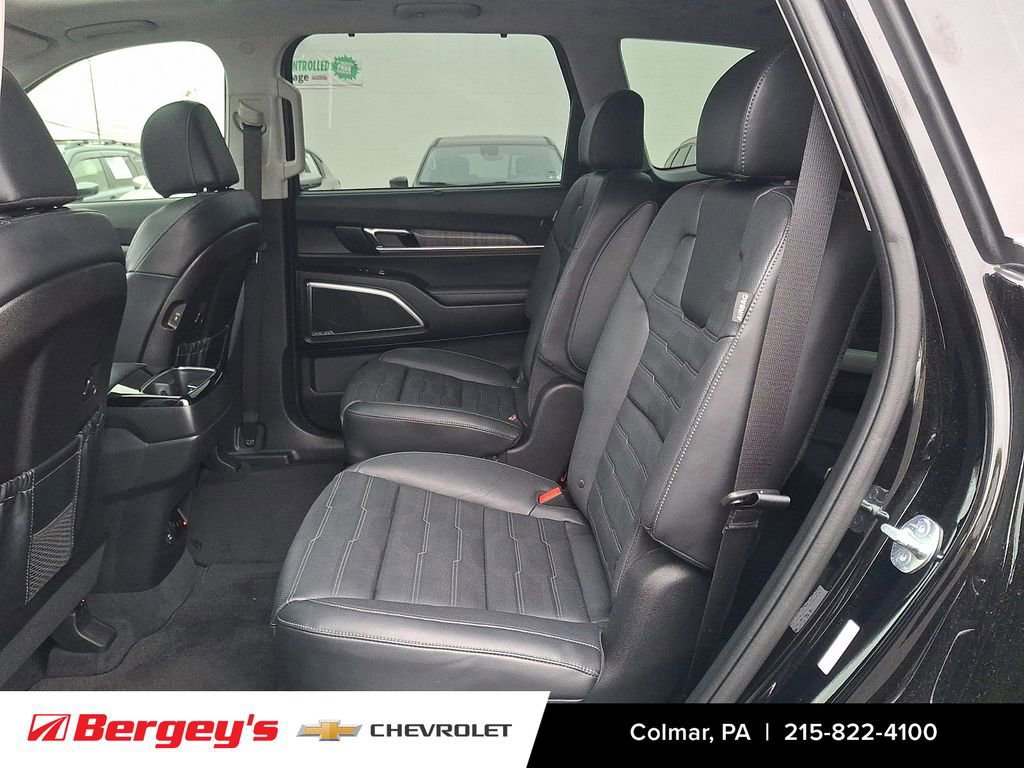Used 2024 Kia Telluride SX Prestige w/ Towing Package AWD/4WD image 12