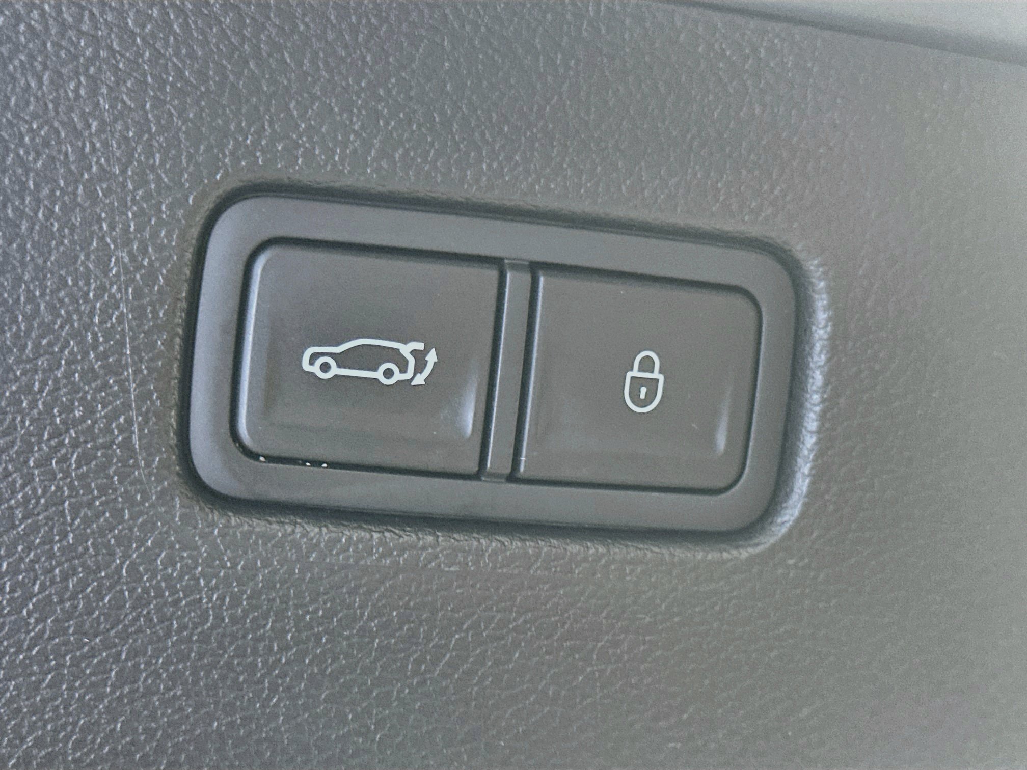 Used 2025 Genesis GV80 2.5T Standard AWD/4WD image 29