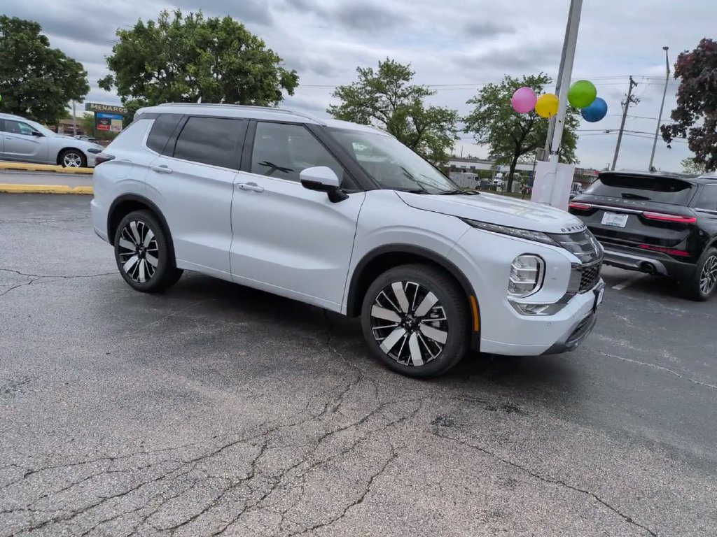 New 2026 Mitsubishi Outlander SEL AWD/4WD image 3
