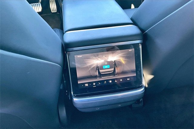 Used 2022 Tesla Model S Plaid image 17