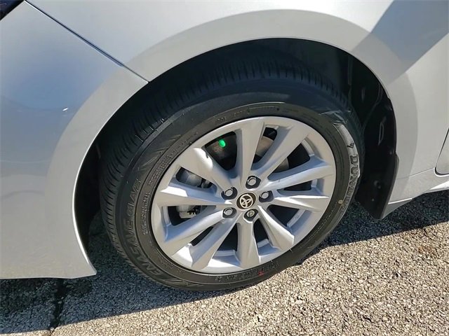 Used 2025 Toyota Corolla SE image 7