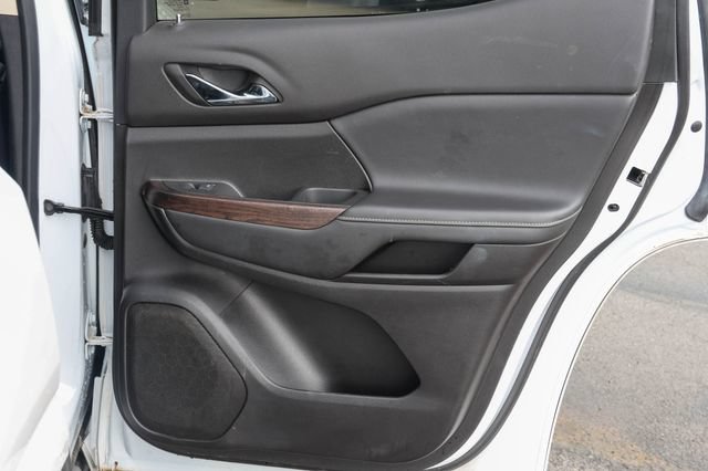 Used 2023 GMC Acadia Denali w/ Denali Technology Package FWD image 18